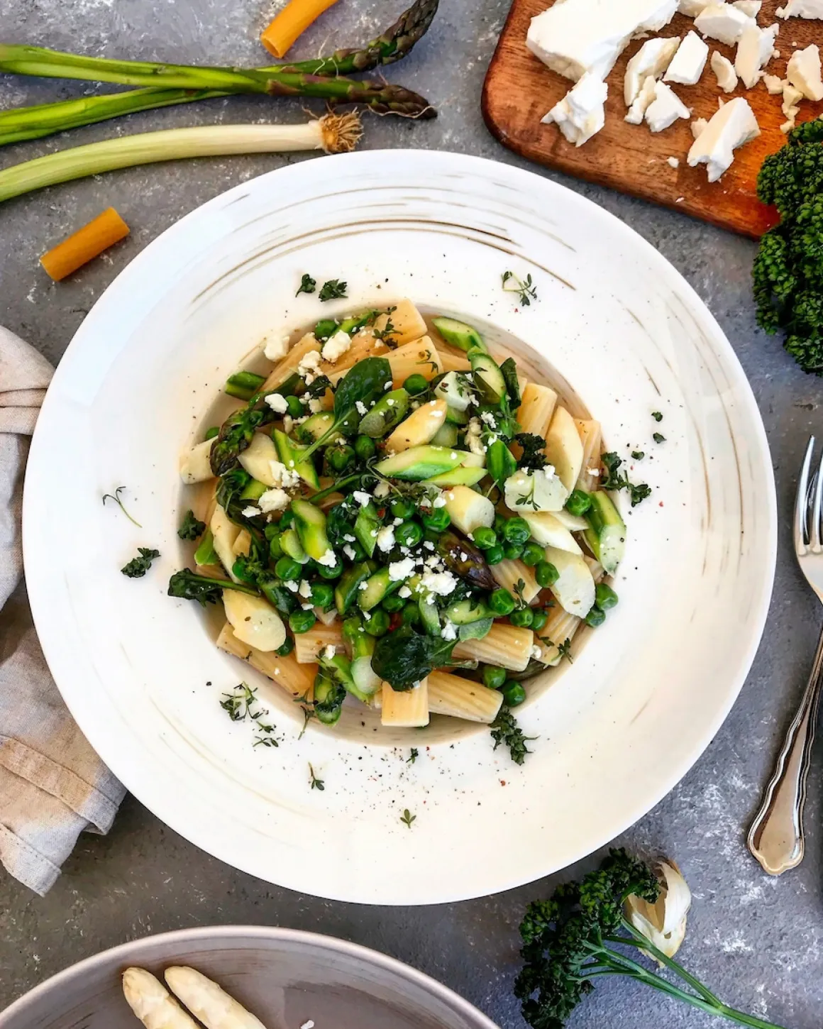 Derby Geschirr-Set, Porzellan 4 x Speisteller, 4 x Dessertteller, 4 x Kaffeebecher, 4 x Müslischale