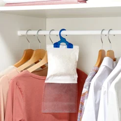 Kleiderschrank-Entfeuchter