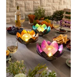 Solar-Lotusblume gold