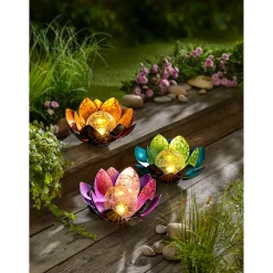 Solar-Lotusblume lila