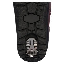 Winterstiefel mit Spikes